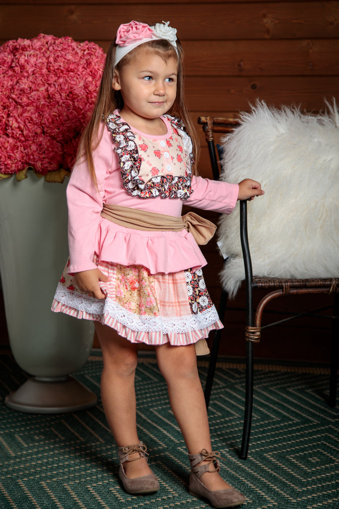 Perfectly detailed top and skirt outfit. Pink with ruffle detail and sash make this outfit so cute. Sizes 2T-7T.